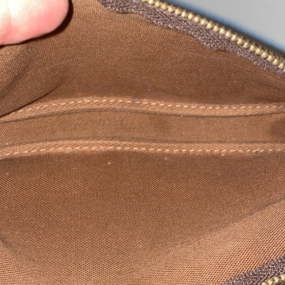 Louis Vuitton small purse/Date Code SD0064 - Picture 4 of 8